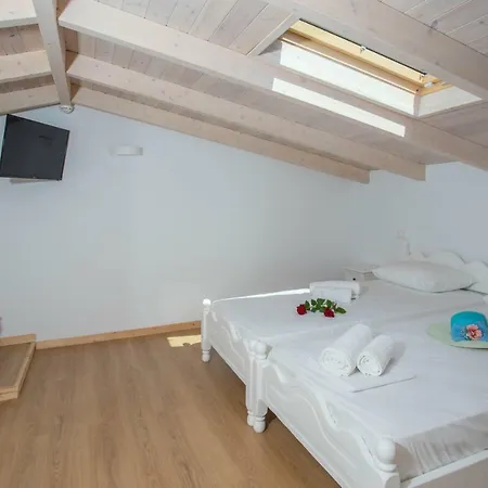 Alexandros Stone House *