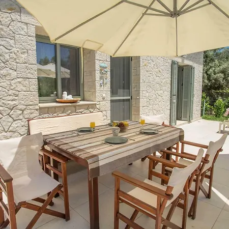 Vila Alexandros Stone House Nydri (Lefkada)